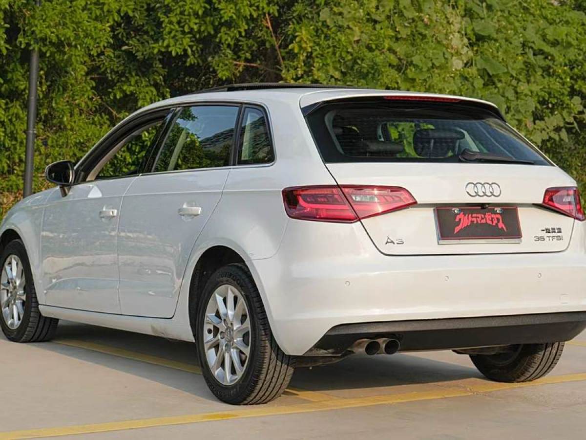 奧迪 奧迪A3  2015款 Sportback 35 TFSI 百萬(wàn)紀(jì)念智領(lǐng)型圖片