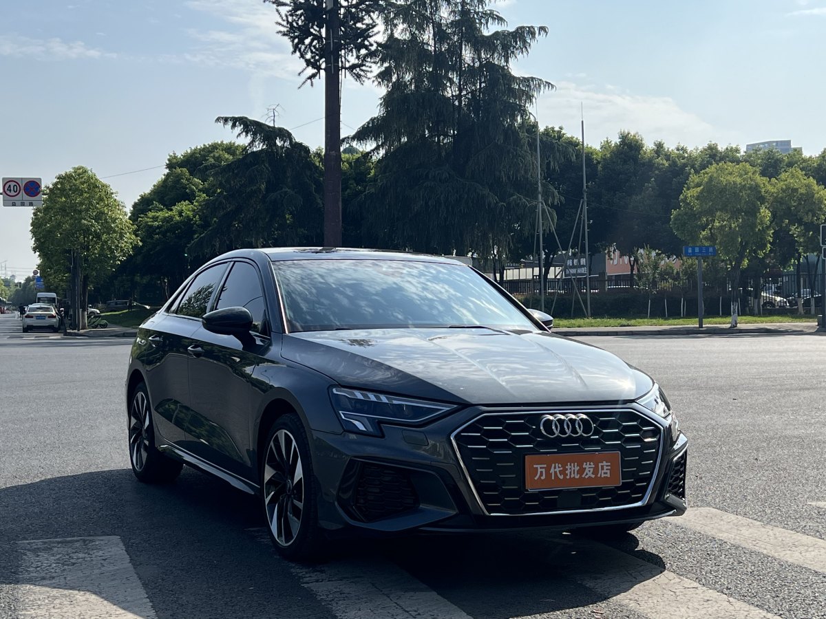 2022年9月奧迪 奧迪A3  2022款 A3L Limousine 35 TFSI 時(shí)尚運(yùn)動(dòng)型
