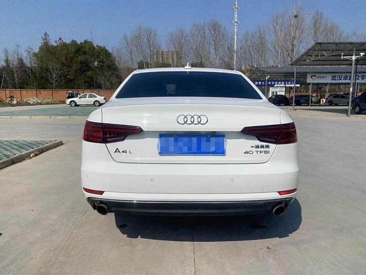 奧迪 奧迪A4L  2018款 30周年年型 40 TFSI 進(jìn)取型圖片