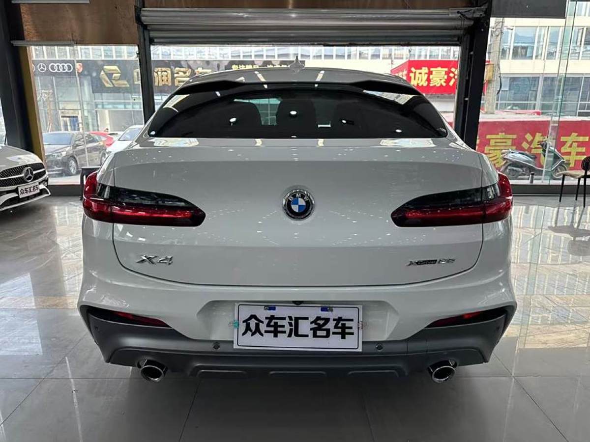 寶馬 寶馬X4  2019款 xDrive25i M越野套裝圖片