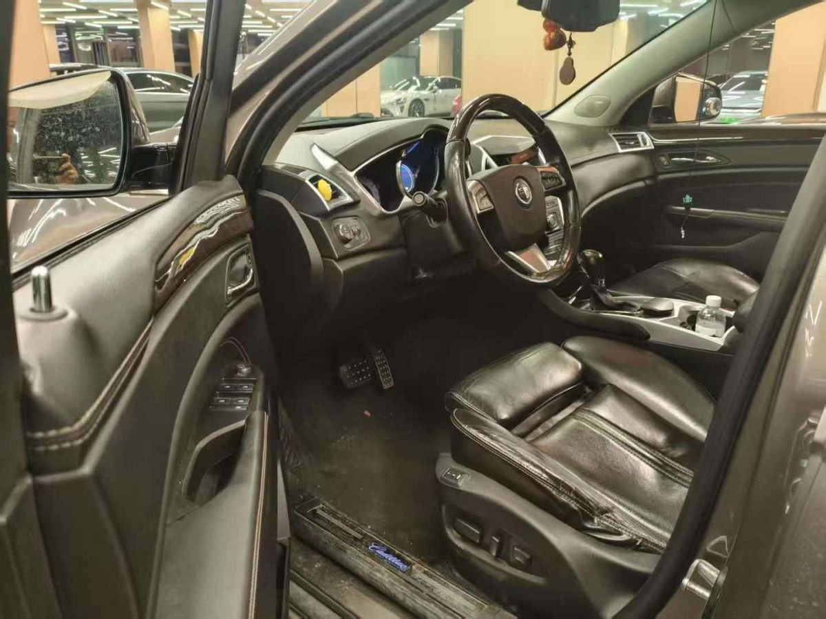 凱迪拉克 SRX  2012款 3.0L 精英型圖片