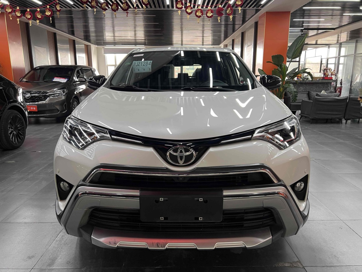 2019年1月豐田 RAV4榮放  2019款 2.0L CVT兩驅(qū)風(fēng)尚X限量版 國(guó)V