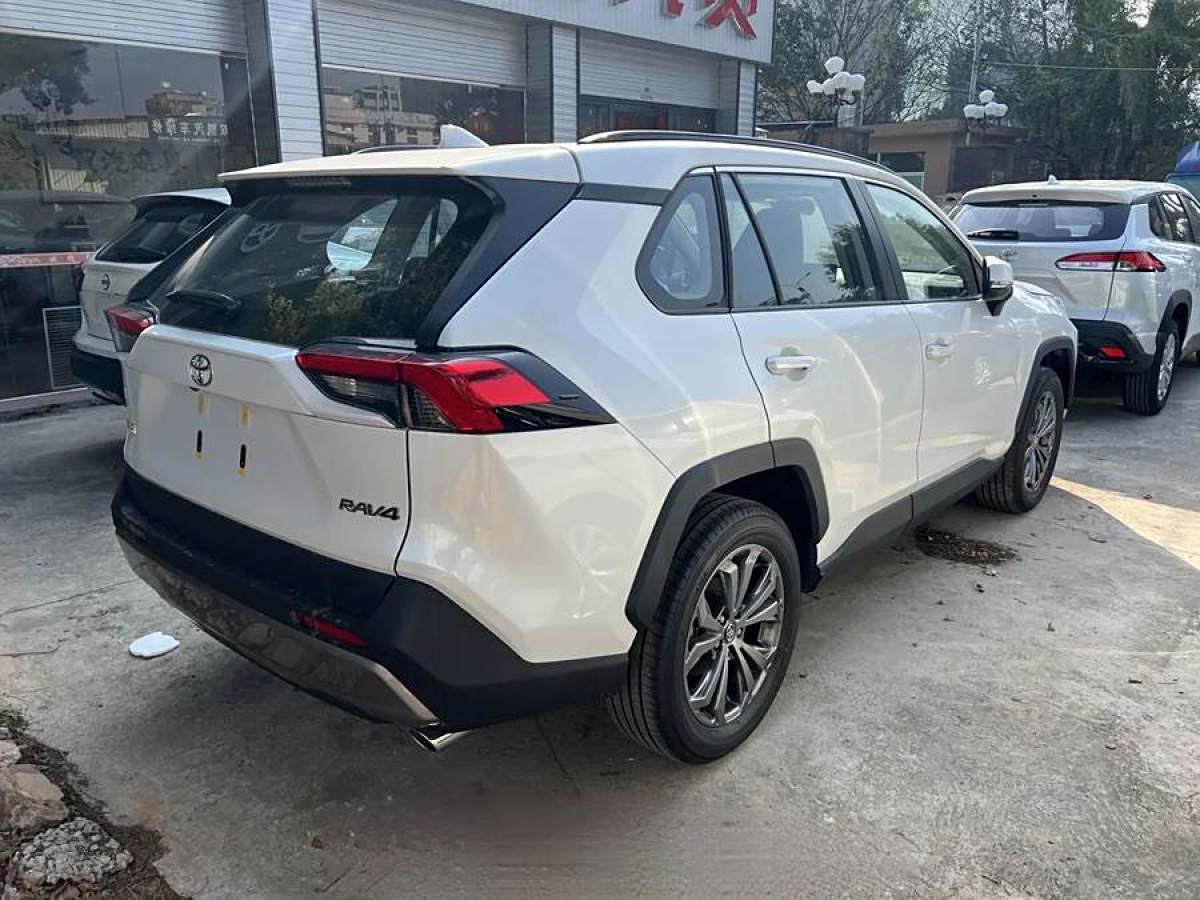 豐田 RAV4榮放  2023款 2.0L CVT兩驅(qū)都市版圖片