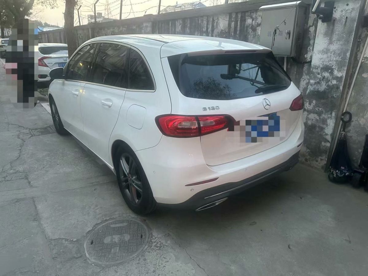 奔馳 奔馳GLE  2020款  GLE 350 4MATIC 時(shí)尚型圖片