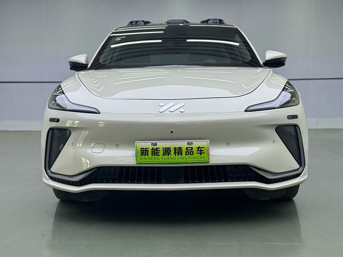 智己 智己LS7  2023款 100kWh Pro四驅(qū)版圖片