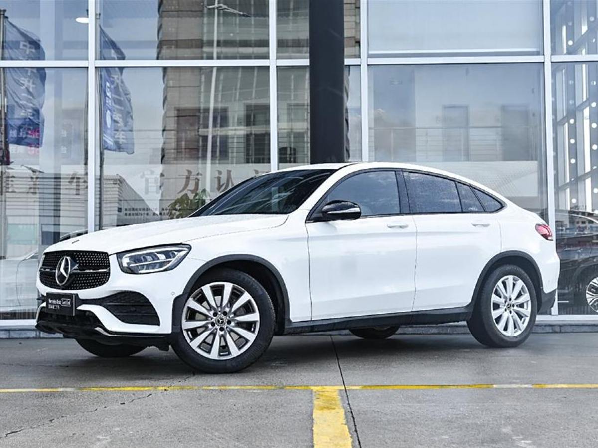 奔馳 奔馳GLC  2021款 GLC 260 4MATIC 轎跑SUV圖片