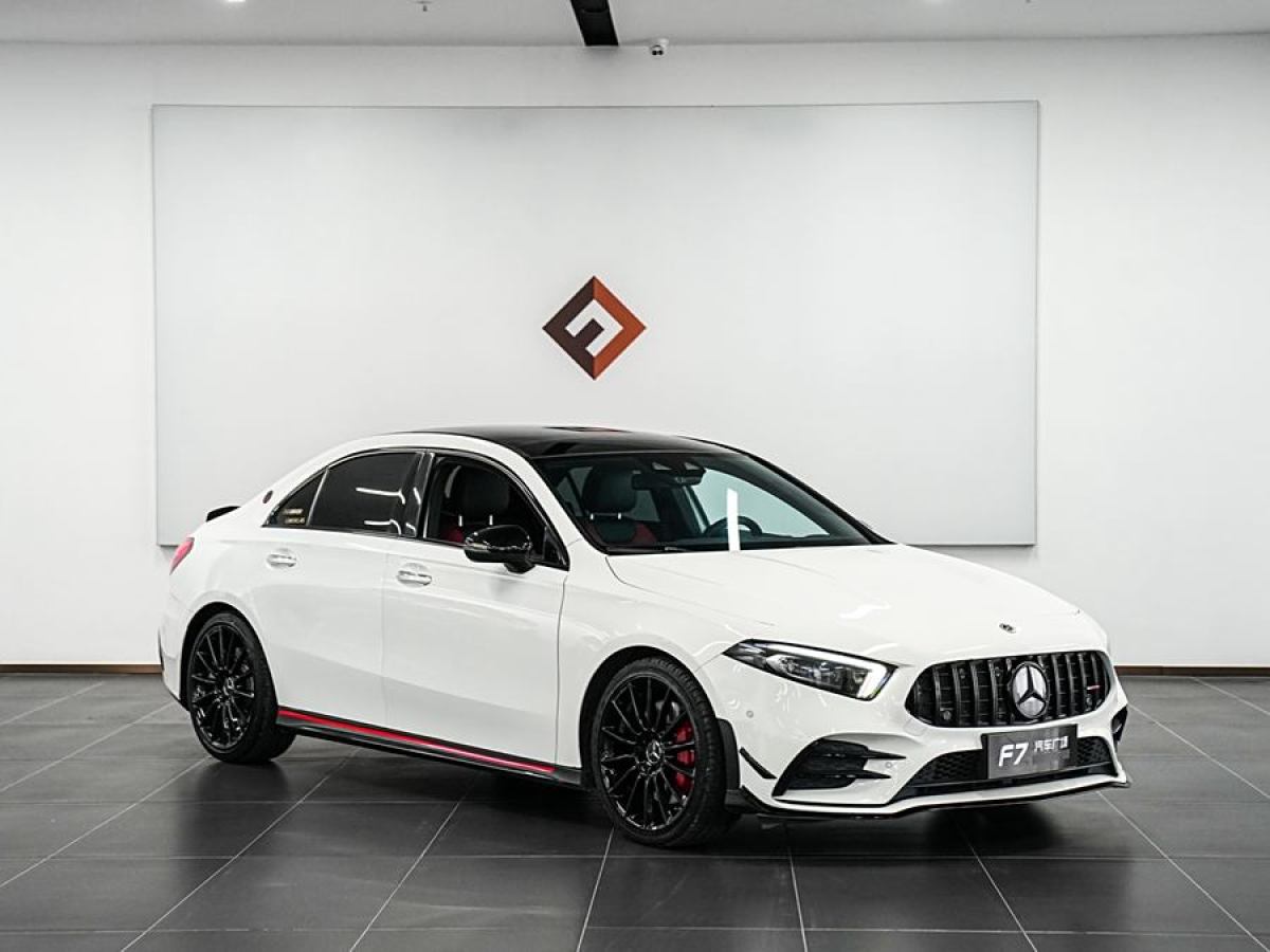 奔馳 奔馳A級(jí)AMG  2022款 AMG A 35 L 4MATIC 熾夜特別版圖片