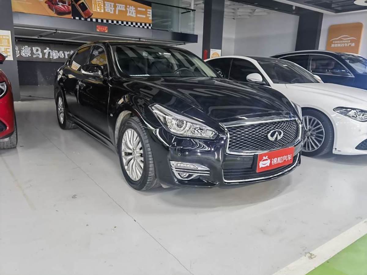 英菲尼迪 Q70  2019款 Q70L 2.0T 精英版圖片