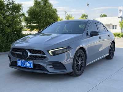 2020年1月 奔馳 奔馳A級 改款 A 200 L 運(yùn)動轎車動感型圖片