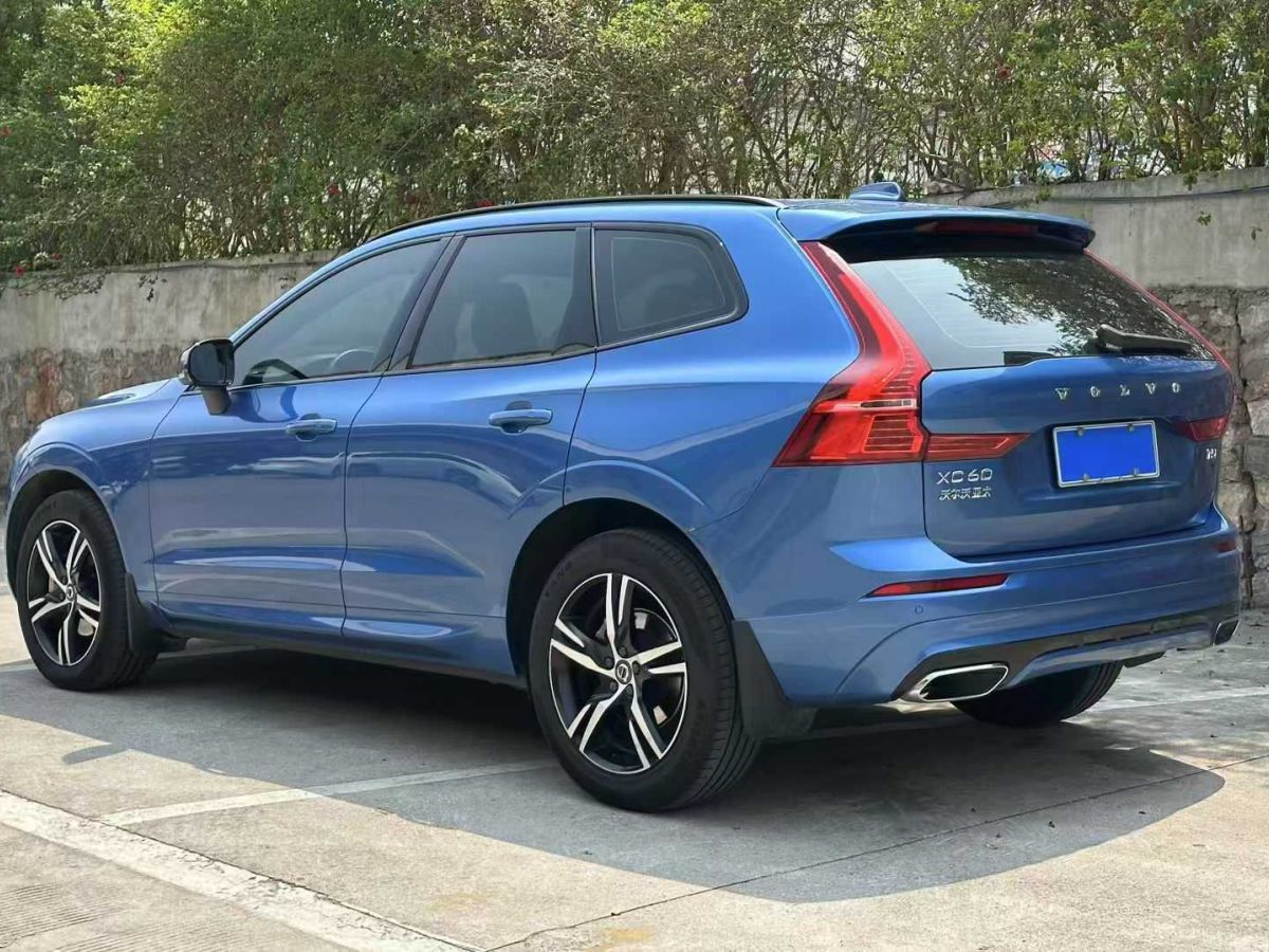 沃爾沃 XC60  2020款 T4 智行豪華版圖片