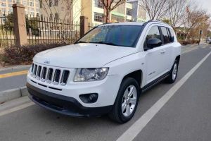 指南者 Jeep 2.0L 兩驅(qū)炫黑豪華版