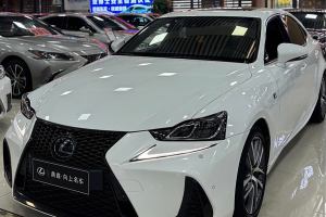 GS 雷克薩斯 300 F SPORT