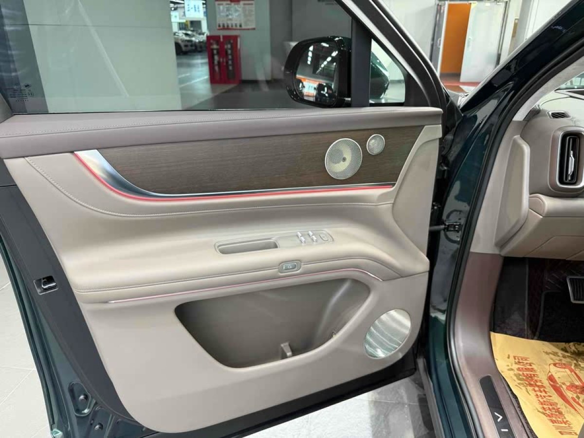 賽力斯 問界M9  2024款 純電 Ultra版 100kWh 5座版圖片