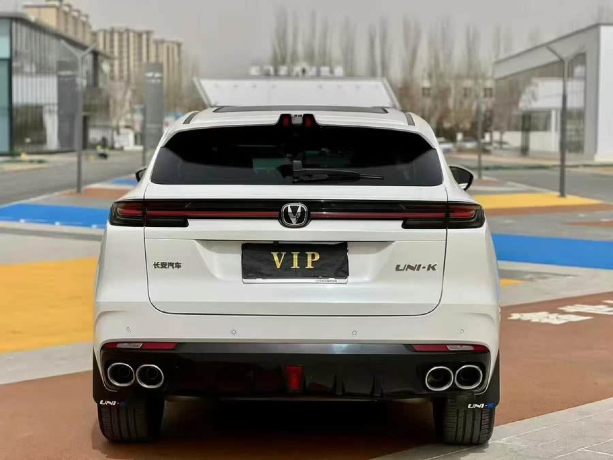 長(zhǎng)安 長(zhǎng)安UNI-K  2023款 2.0T 兩驅(qū)悅享型圖片