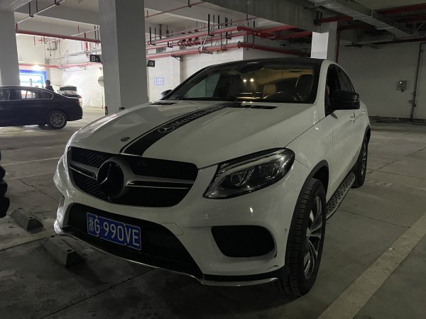 奔驰 奔驰GLE轿跑  2017款 GLE 320 4MATIC 轿跑SUV