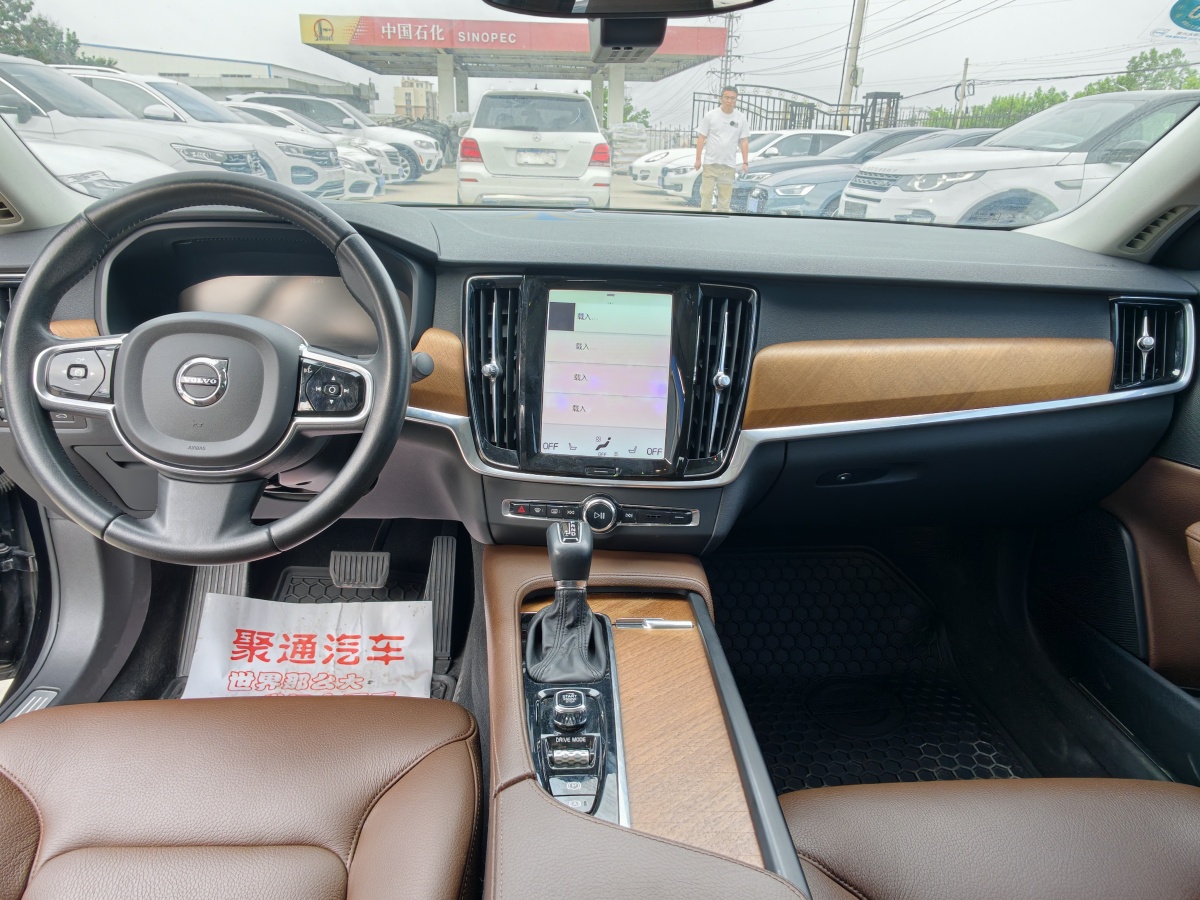 沃爾沃 S90  2020款 改款 T5 智逸豪華版圖片