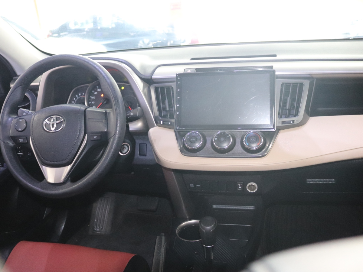 2016年5月豐田 RAV4  2018款 榮放 2.0L CVT兩驅(qū)都市版