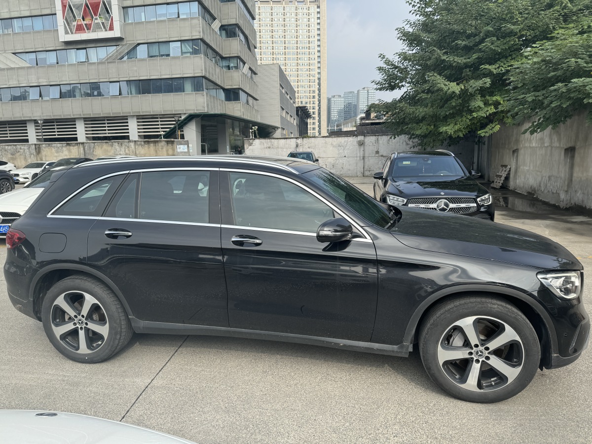 奔馳 奔馳GLC  2020款 改款 GLC 260 L 4MATIC 動(dòng)感型圖片