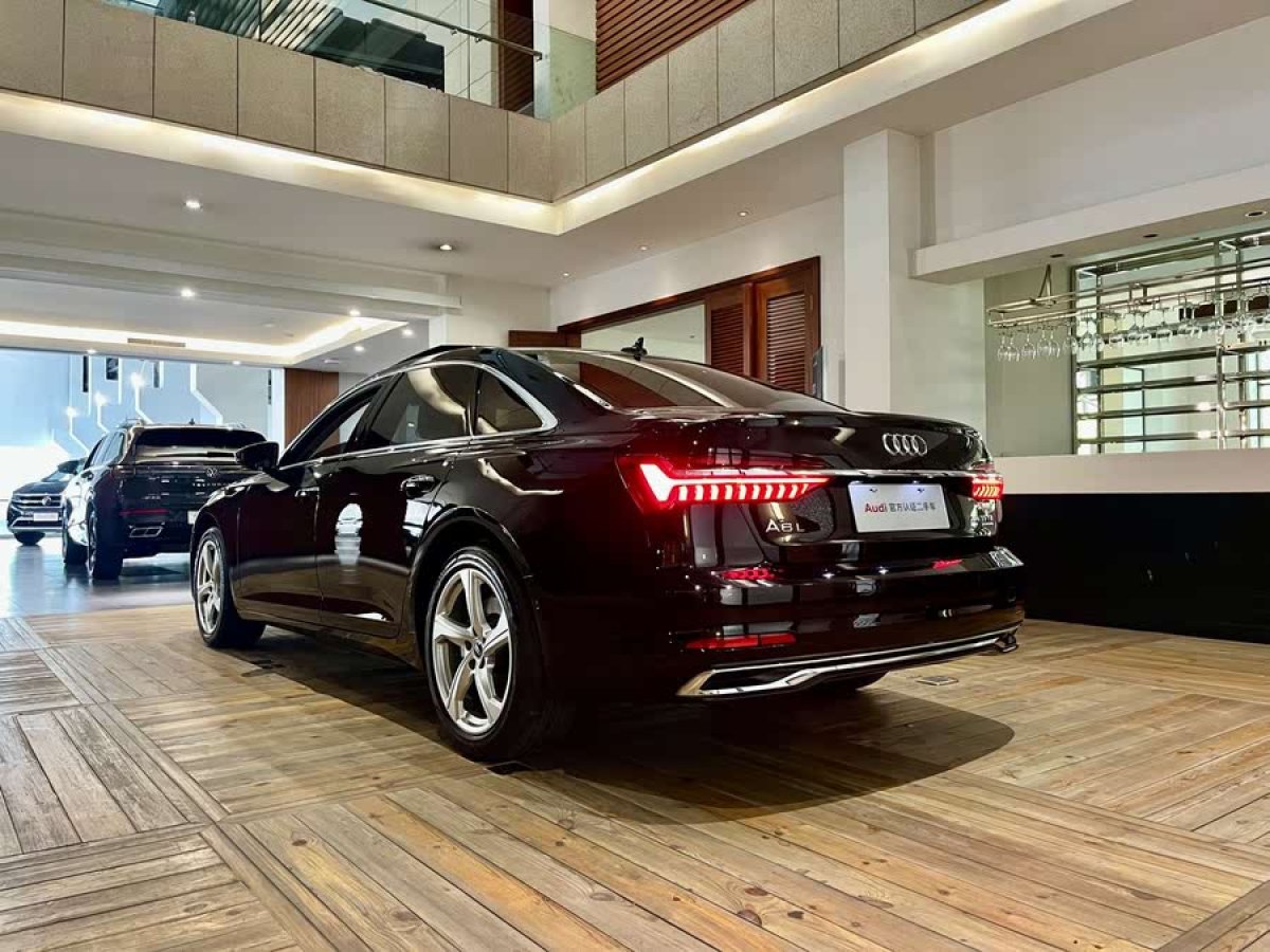 奧迪 奧迪A6L  2024款 45 TFSI quattro 臻選致雅型圖片