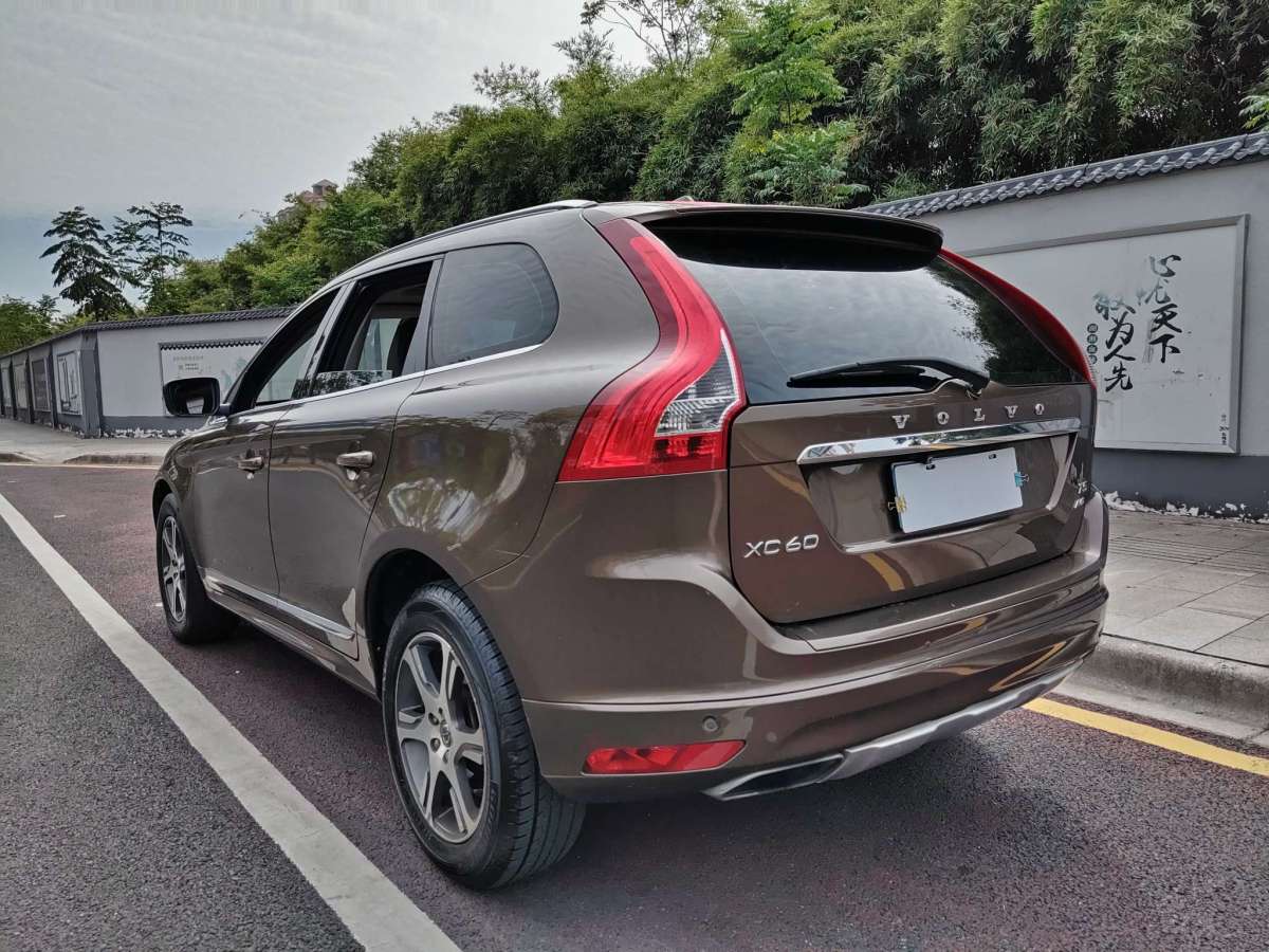 2015年8月沃爾沃 XC60  2015款 T5 AWD 智遠(yuǎn)版