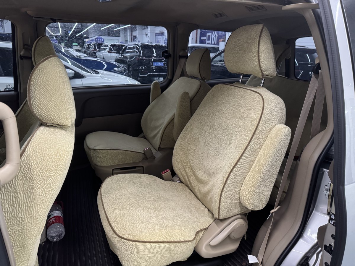 別克 GL8  2014款 2.4L 舒適版圖片