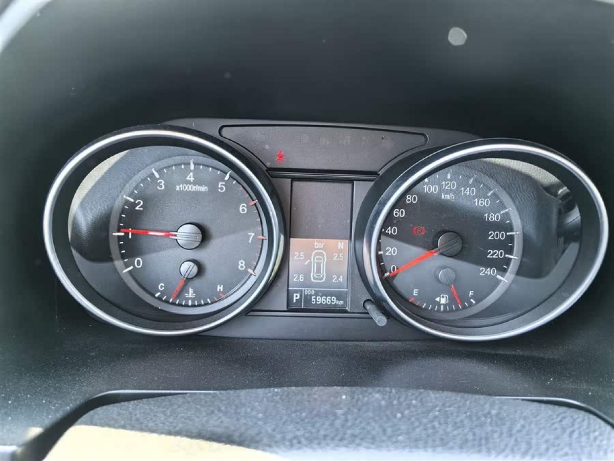 哈弗 M6  2021款 PLUS 1.5T DCT豪華智聯(lián)型圖片