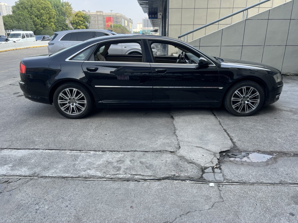 奧迪 奧迪A8  2007款 A8L 3.2 FSI 技術(shù)型圖片