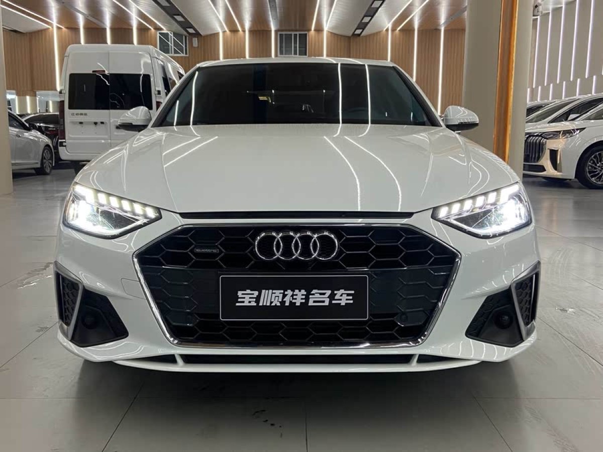 奧迪 奧迪A4L  2020款 40 TFSI quattro 豪華動感型圖片