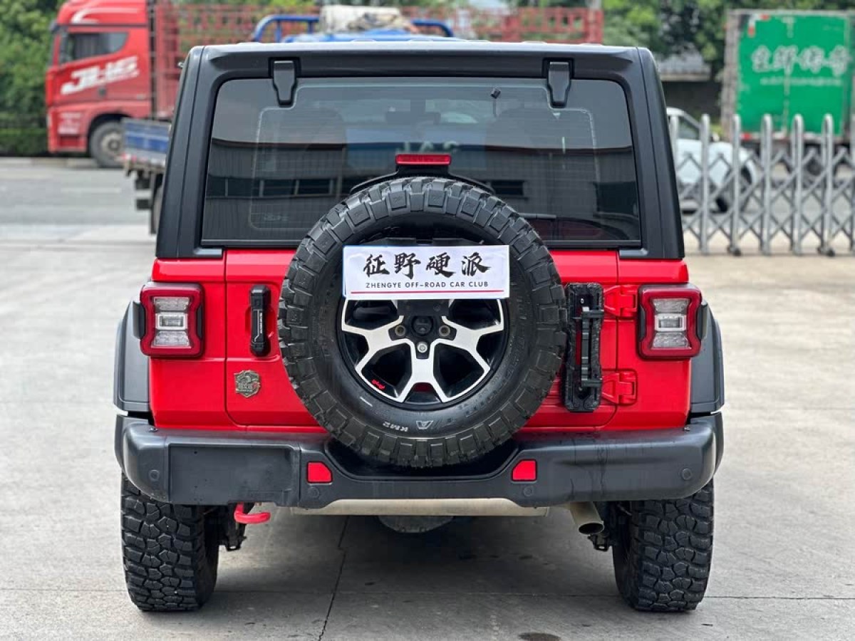 Jeep 牧馬人  2024款 2.0T 羅賓漢四門版圖片