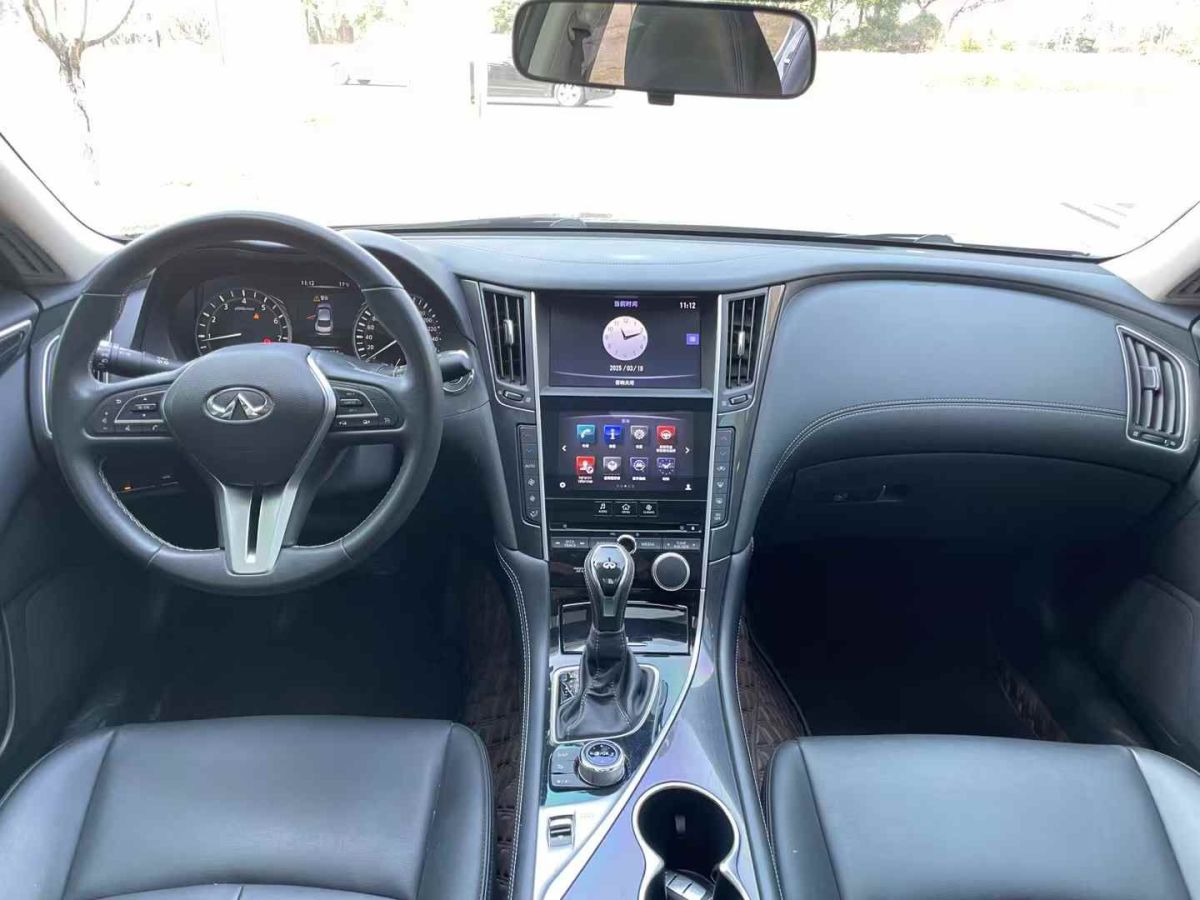 英菲尼迪 Q50L  2020款 2.0T 30周年限量版圖片