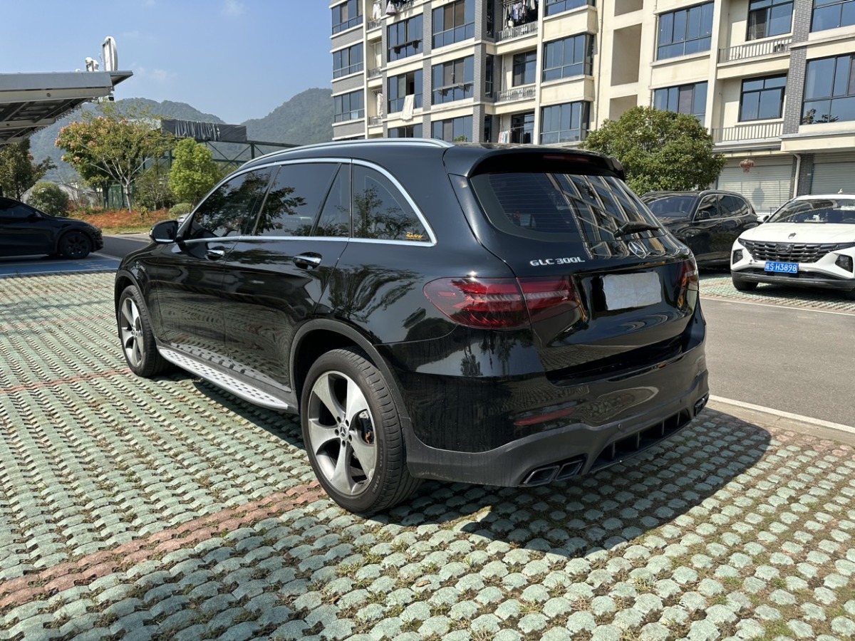 2018年02月奔馳 奔馳GLC  2016款 GLC 300 4MATIC 豪華型