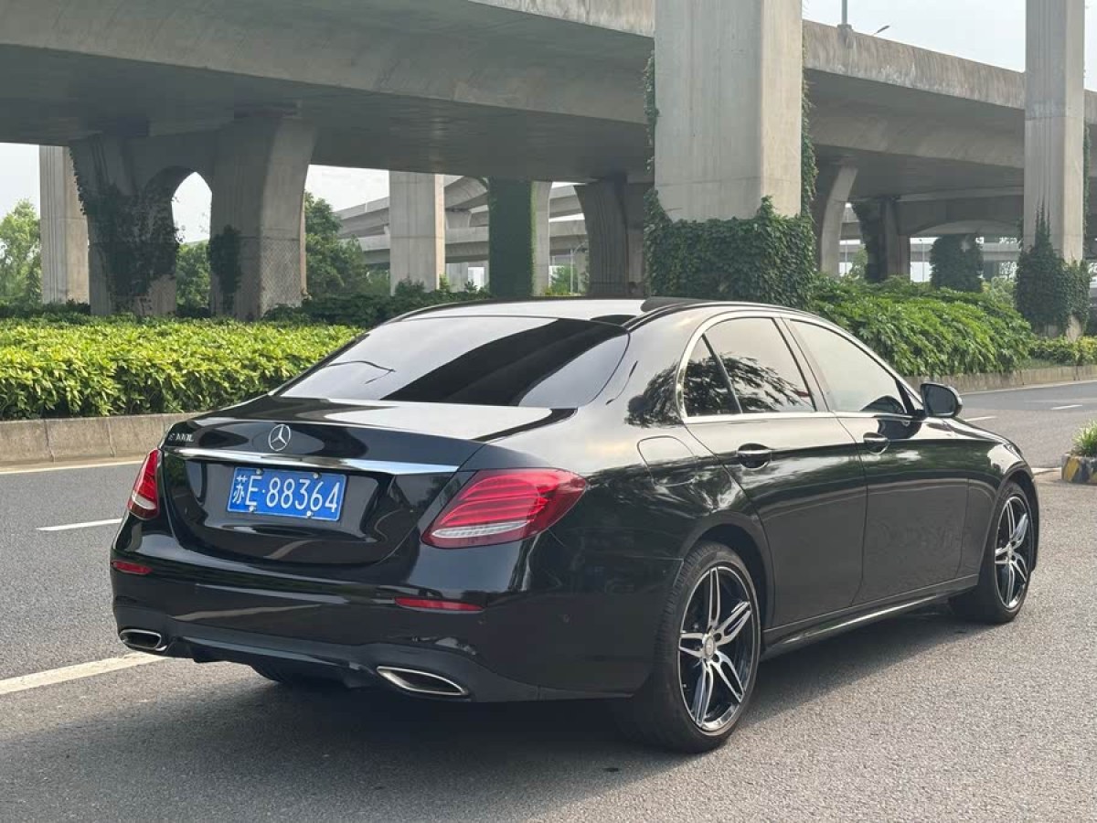 奔馳 奔馳E級  2017款 改款 E 300 運(yùn)動型圖片