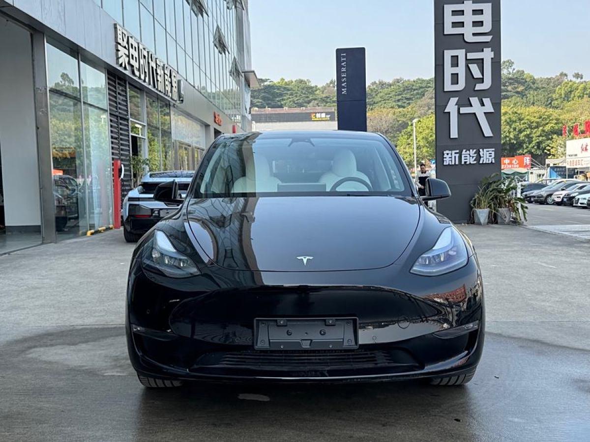 特斯拉 Model 3  2023款 長續(xù)航煥新版 雙電機(jī)全輪驅(qū)動圖片