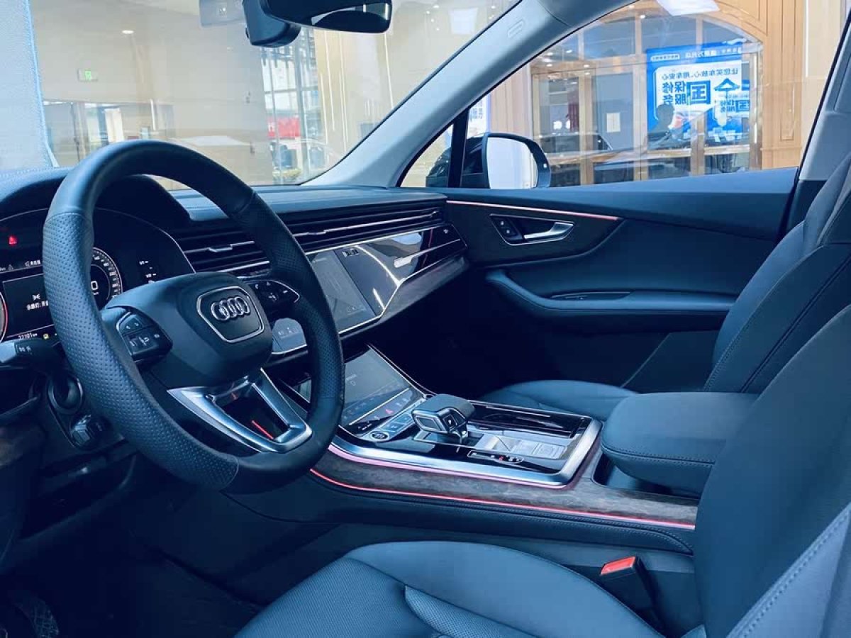 奧迪 奧迪Q7  2023款 45 TFSI quattro S line運(yùn)動型圖片