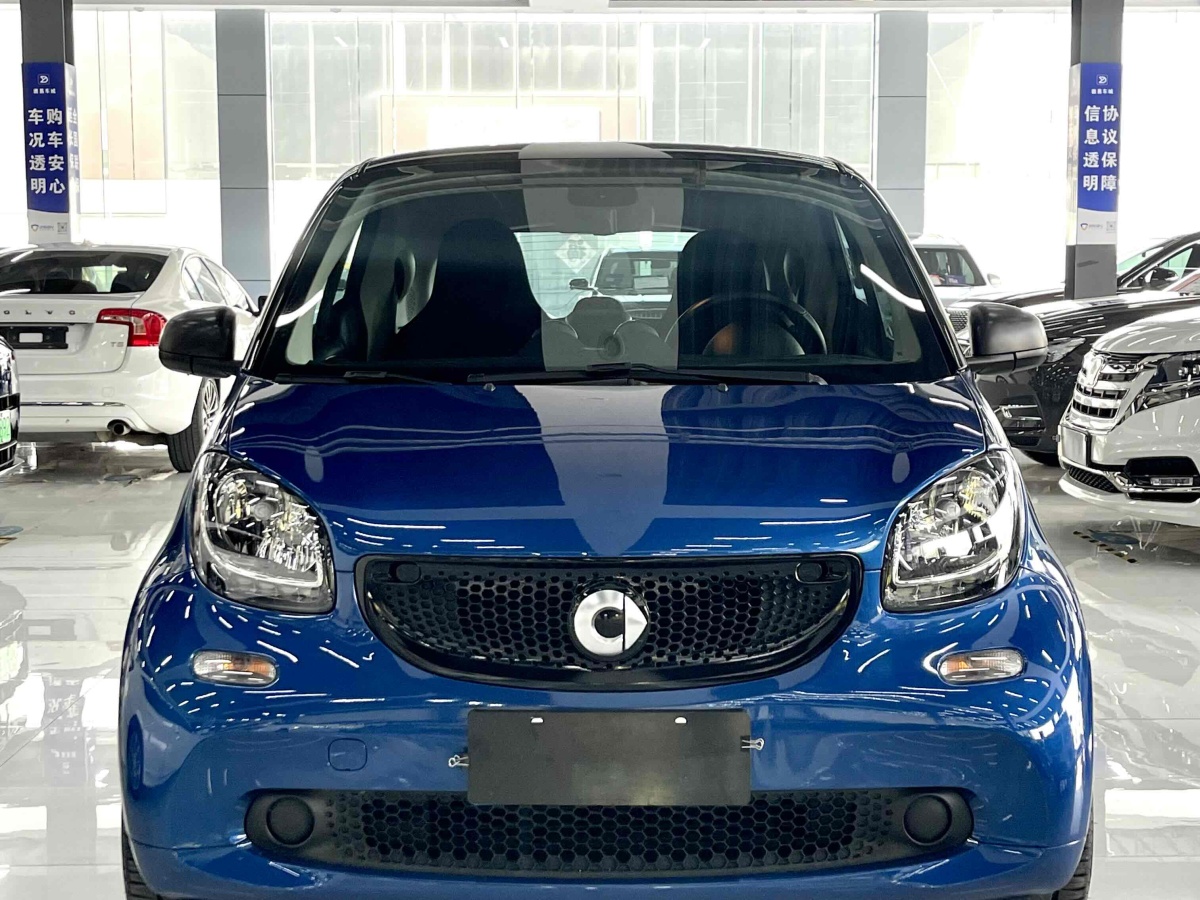 smart fortwo  2018款 1.0L 52千瓦硬頂靈動版圖片