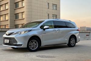 赛那SIENNA 丰田 2.5L混动 尊贵版