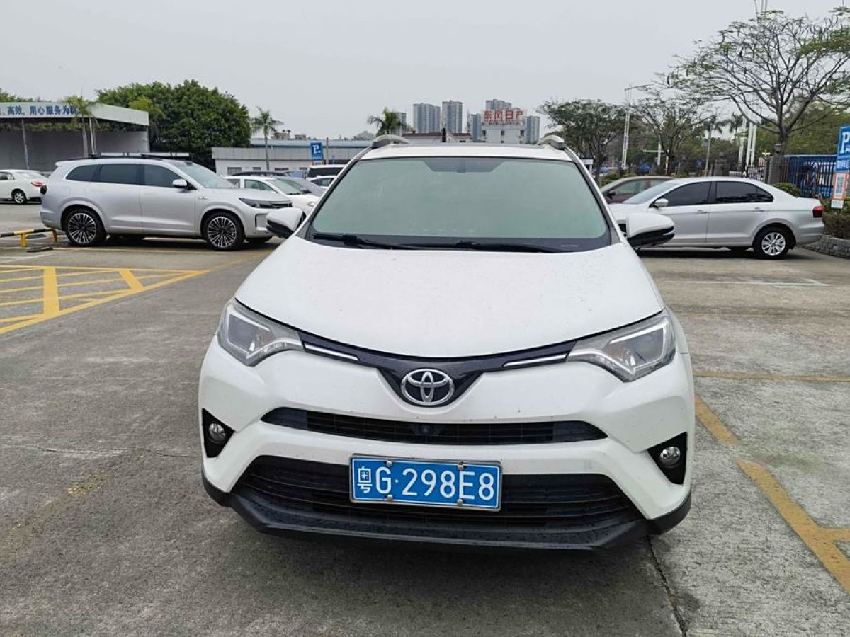 豐田 RAV4榮放  2016款 2.0L CVT兩驅(qū)風(fēng)尚版圖片