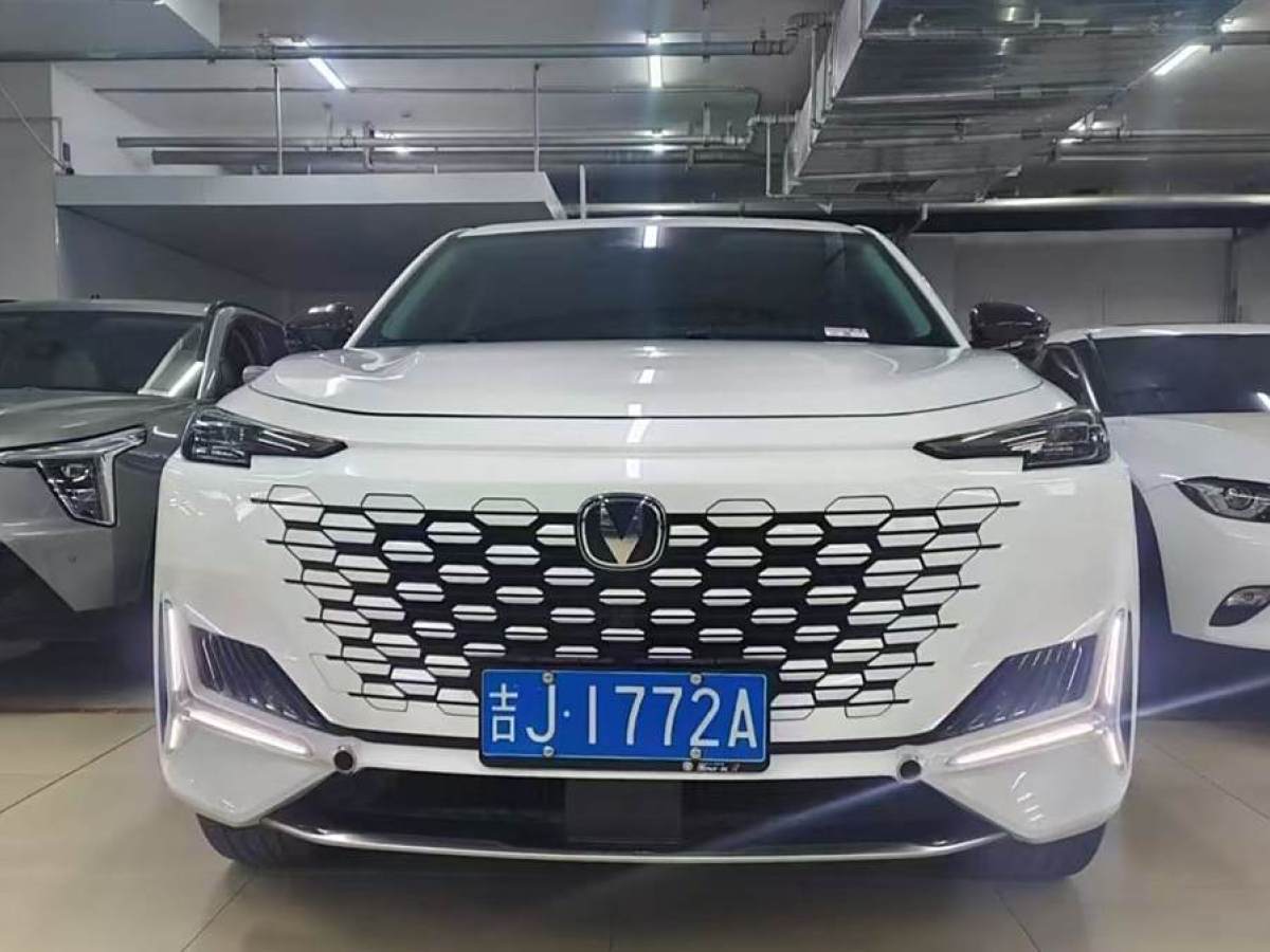 長(zhǎng)安 長(zhǎng)安UNI-K  2023款 2.0T 兩驅(qū)悅尚型圖片