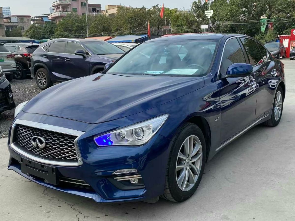 英菲尼迪 Q70  2019款 Q70L 2.0T 奢華版圖片