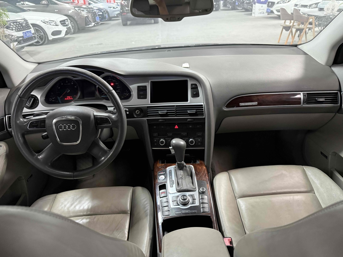 奧迪 奧迪A6L  2011款 3.0 TFSI quattro 豪華型圖片