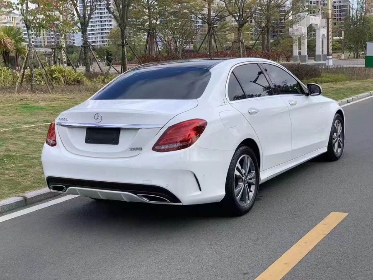 奔馳 奔馳C級  2018款 C 200 L 運(yùn)動版圖片