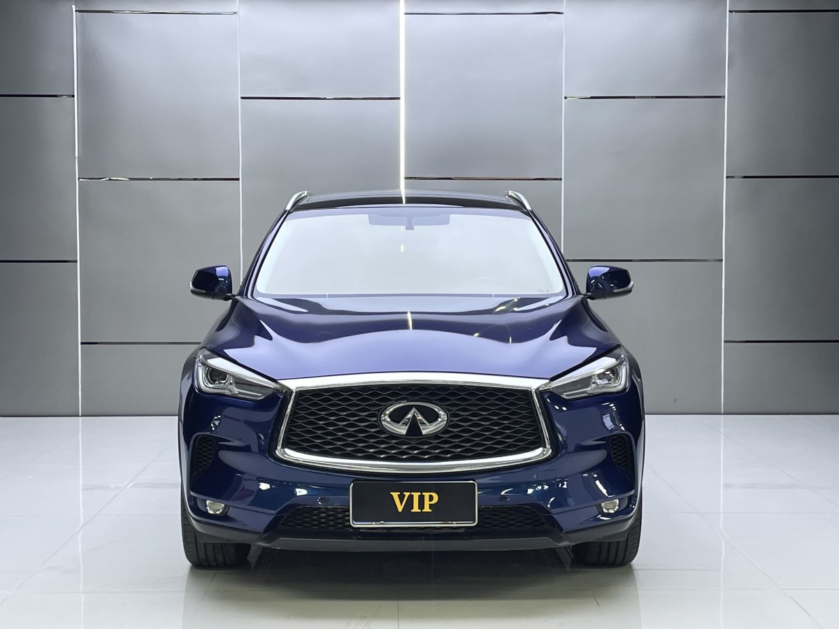 英菲尼迪 QX50  2018款 QX50 2.0T CVT兩驅(qū)時(shí)尚版圖片