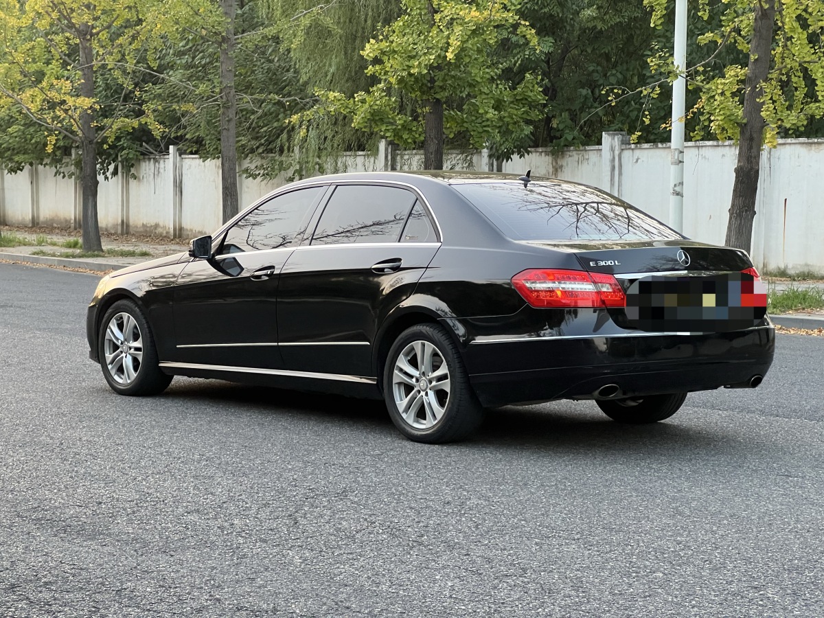 奔馳 奔馳E級  2011款 E 200 L CGI優(yōu)雅型圖片