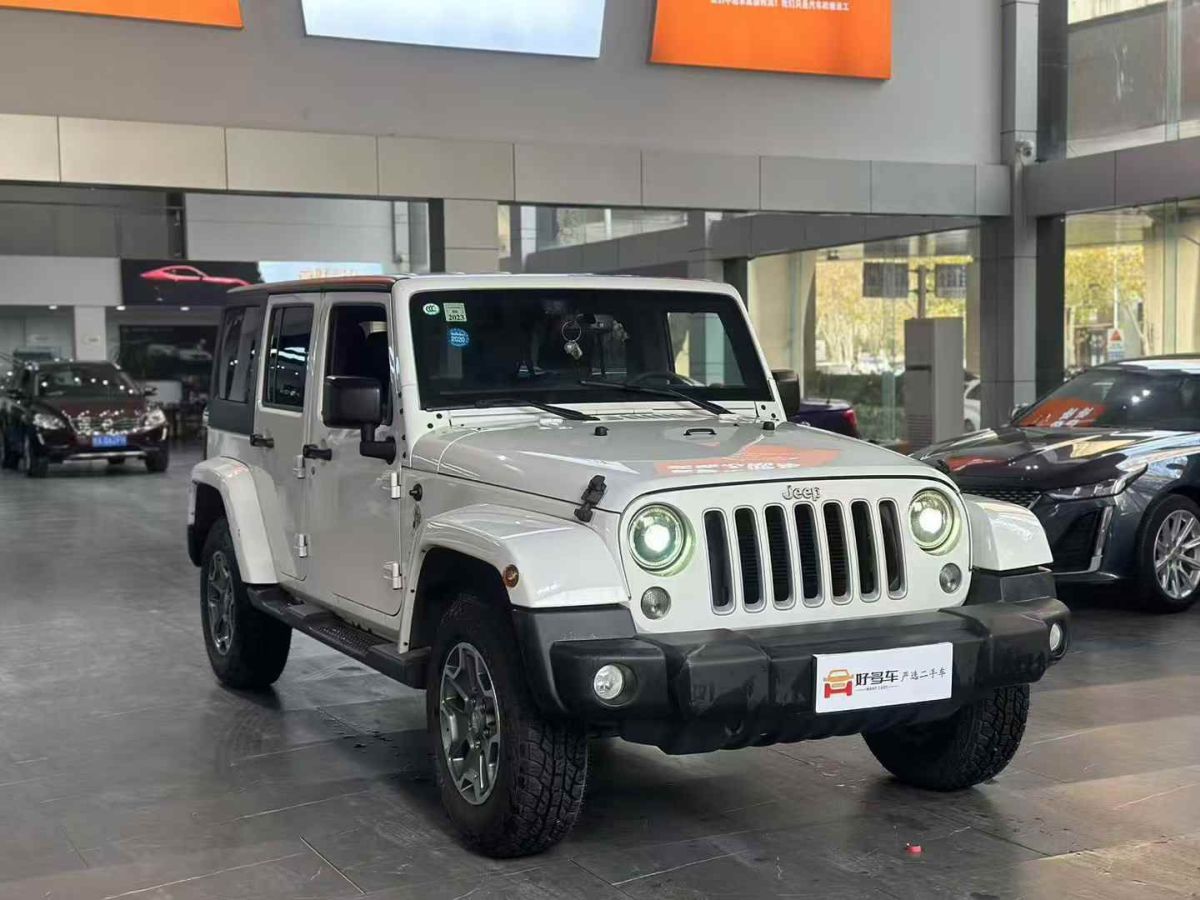 Jeep 牧馬人  2017款 2.8TD Sahara 四門舒享版圖片