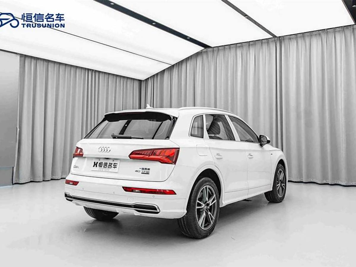 奧迪 奧迪Q5L  2020款 改款 40 TFSI 榮享時(shí)尚型圖片