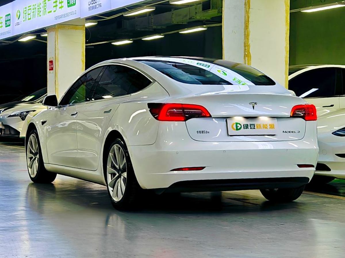 特斯拉 Model 3  2019款 標準續(xù)航后驅(qū)升級版圖片