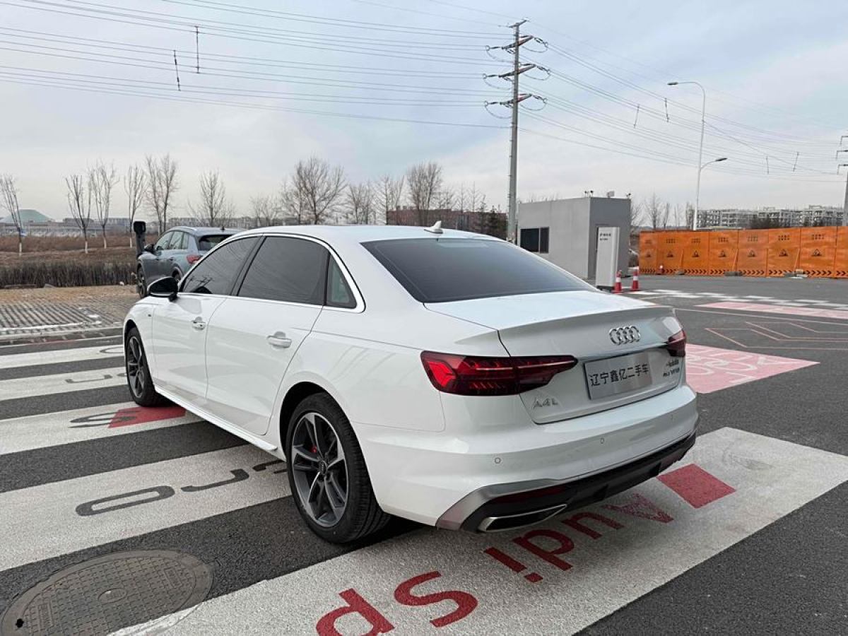 奧迪 奧迪A4L  2023款 40 TFSI 時尚動感型圖片