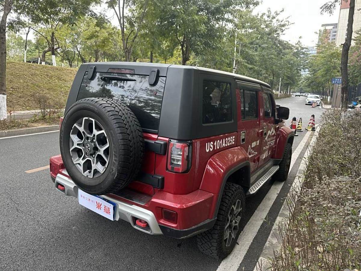 北京 BJ40  2019款  PLUS 2.3T 自動四驅(qū)尊享版 國VI圖片