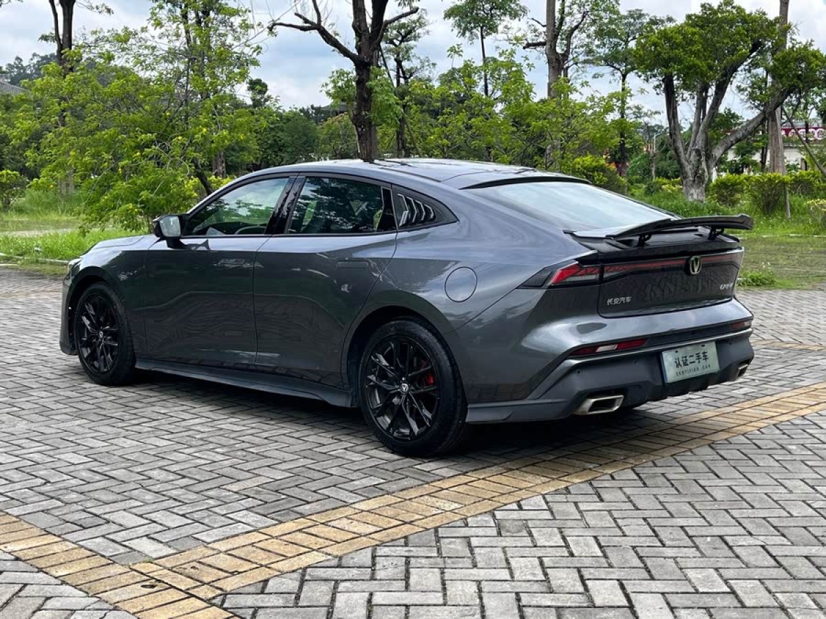 長(zhǎng)安 長(zhǎng)安UNI-V  2024款 1.5T 尊貴型圖片