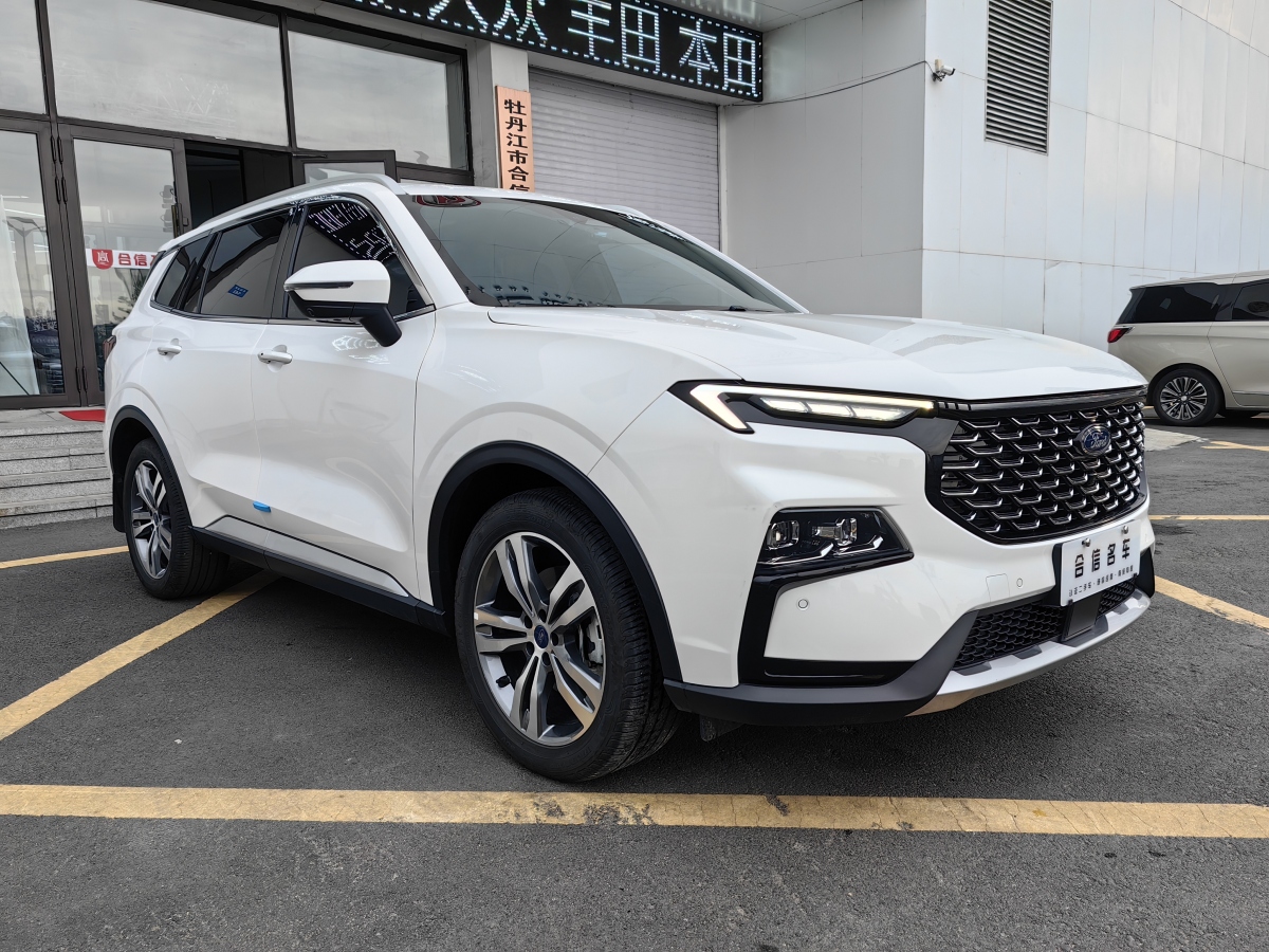 福特 領(lǐng)睿  2022款 改款 EcoBoost 170 尊領(lǐng)型圖片